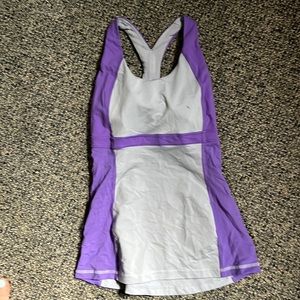 Lululemon workout top with built in bra